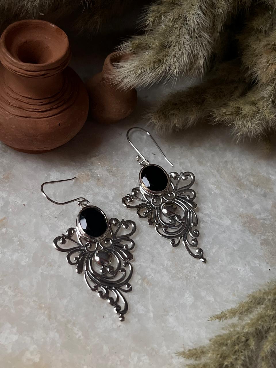 Artisan black onyx vintage motif silver earrings boho style