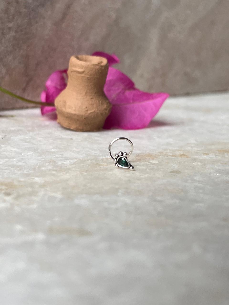 Tribal Rawa Green Cz Stone Wired Back 925 Sterling Silver Nose pin
