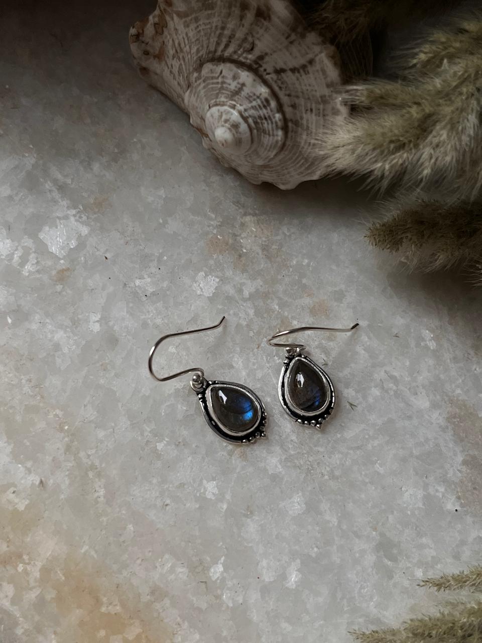 Bohemian style labradorite pear hook silver earrings