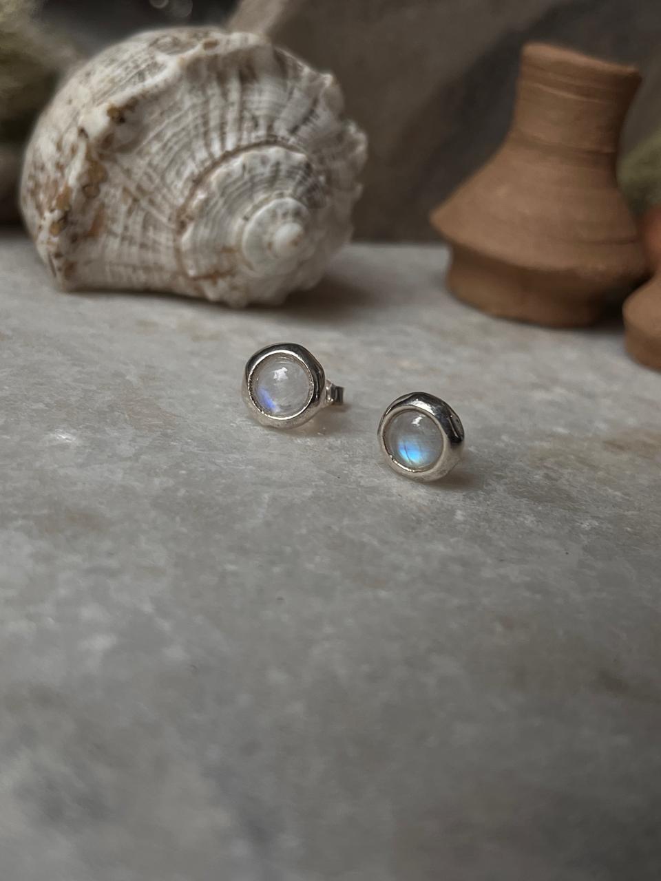 Moonstone Cab Stone Round 925 Sterling Silver Earrings