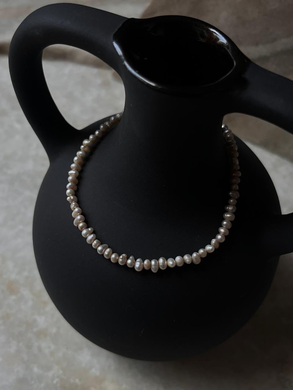 Elegant pearl anklet in sterling silver