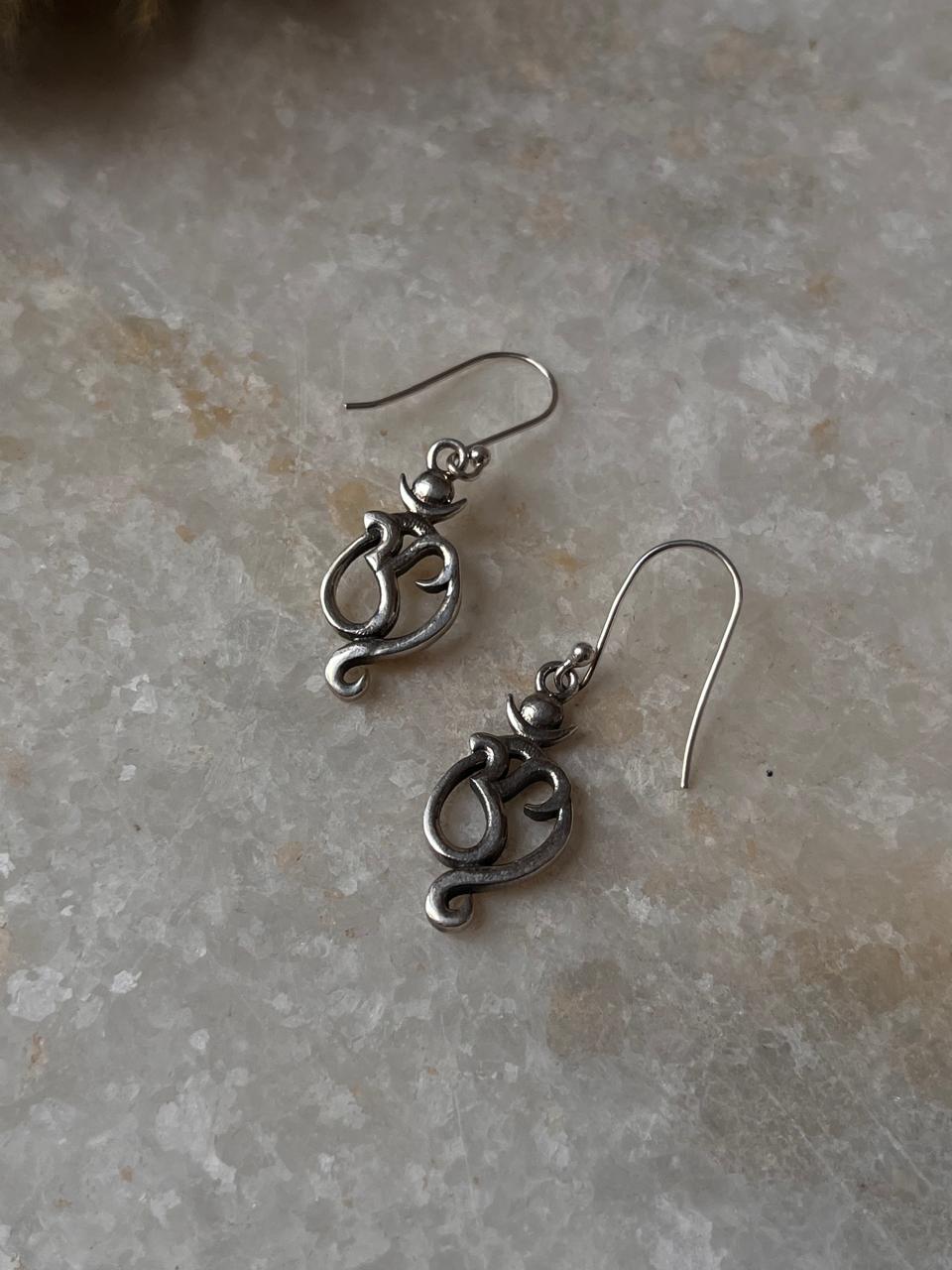 Spiritual Om earrings in 925 silver artisan design  