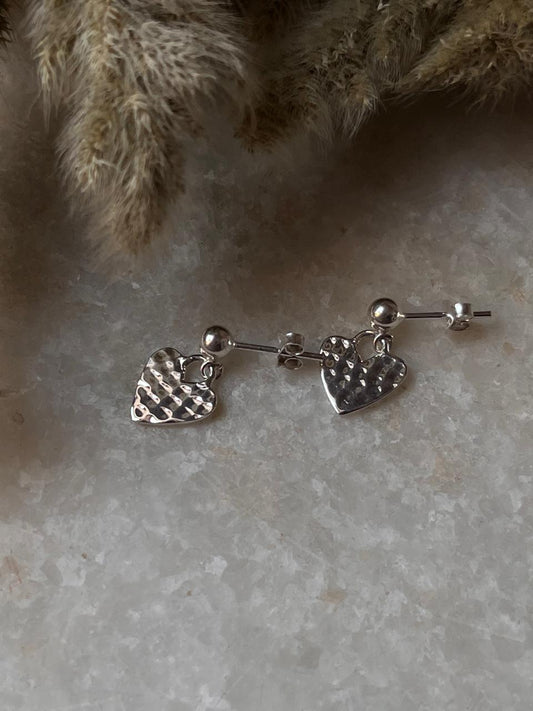 Pretty Hammered Hearts Charm 925 Sterling Silver Studs