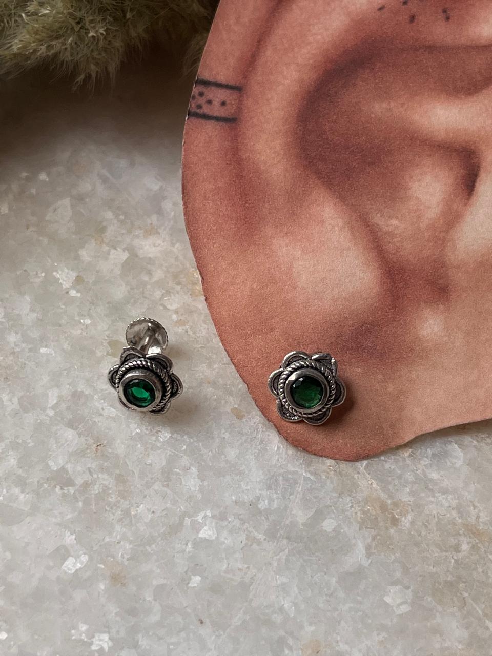 South screw green cz flower 925 Sterling silver studs