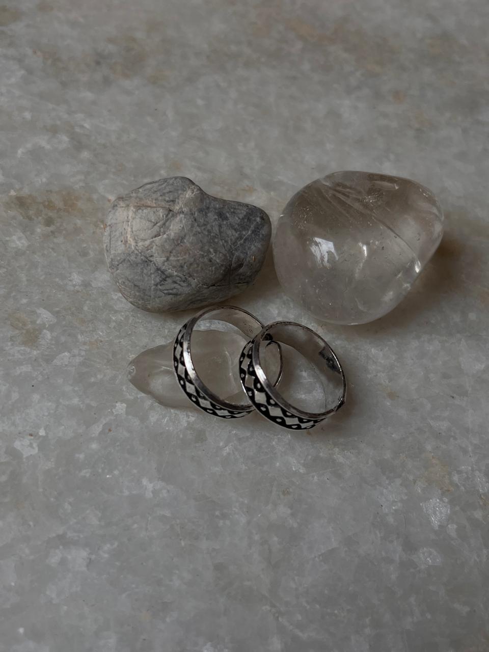 Oxidized tribal design silver toe ring with dots  