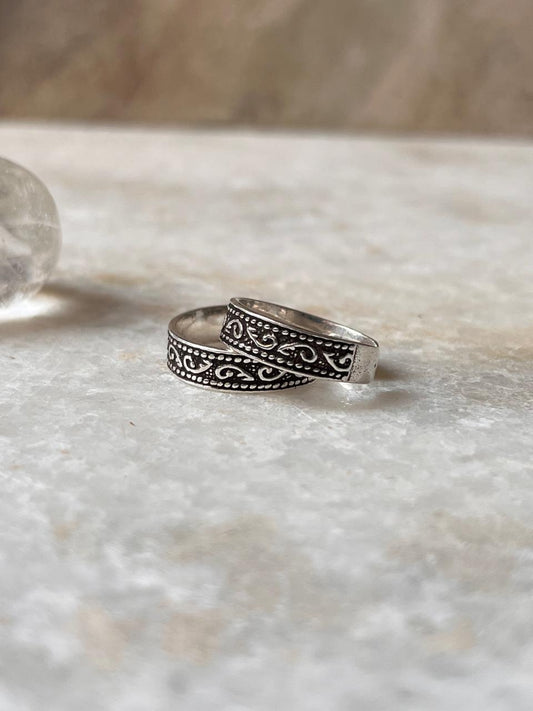 Tribal Leaf Dot Pure 925 Sterling Silver Toe Ring
