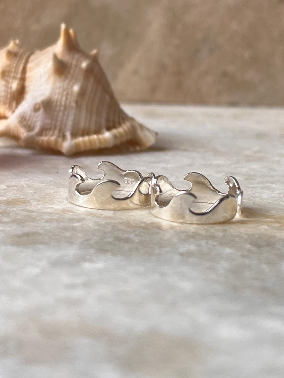 Minimalist wavy toe ring in 925 silver