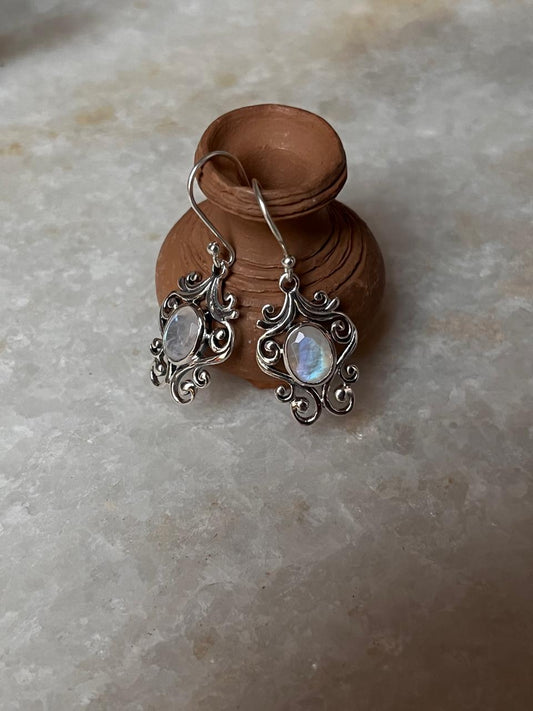 Moonstone Oval Cut  Vintage Style 925 Sterling Silver Earrings
