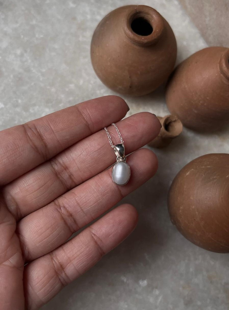Fresh Water Pearl Oval 925 Sterling Silver Unisex Pendant