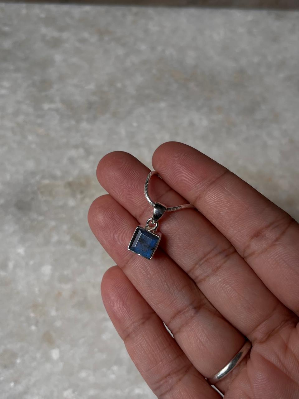 Labradorite Square Cut 925 Sterling Silver Unisex Pendant