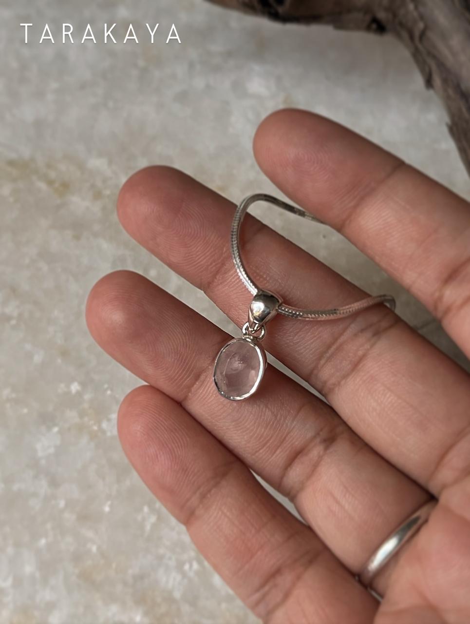 Rose Quartz Oval 925 Sterling Silver Pendant