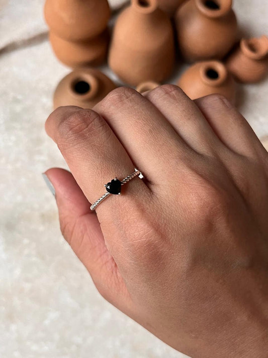 Black Spinel Heart Solitaire 925 Sterling Silver Ring
