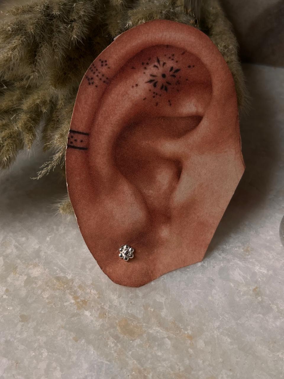 Delicate White Topaz Floral Stud Earrings 925 Silver