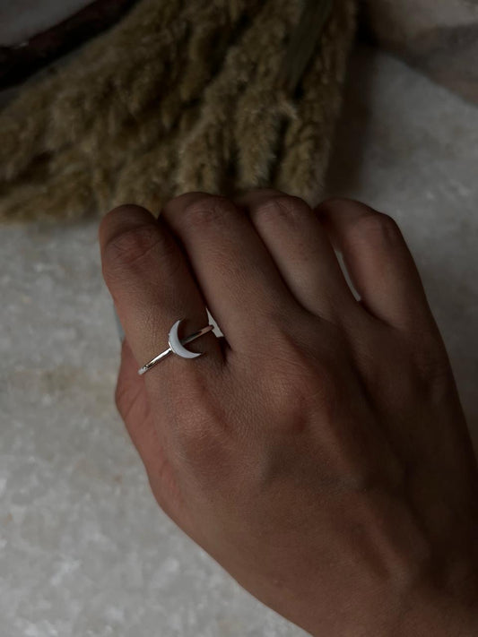 Elegant crescent moon ring with white enamel in 925 Sterling silver