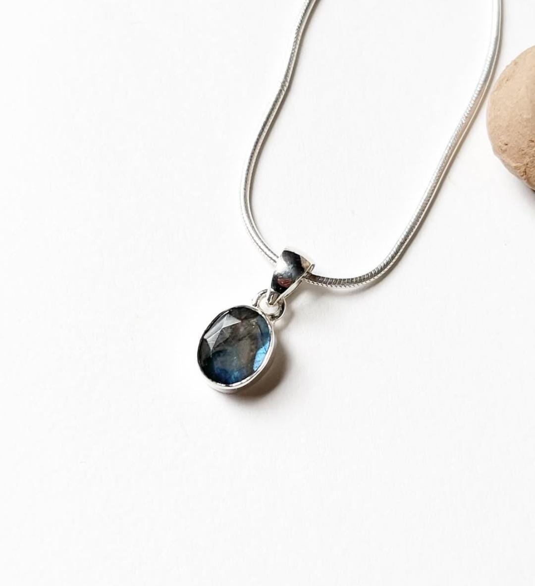 925 Silver Pendant with Flashy Labradorite Oval Cabochon