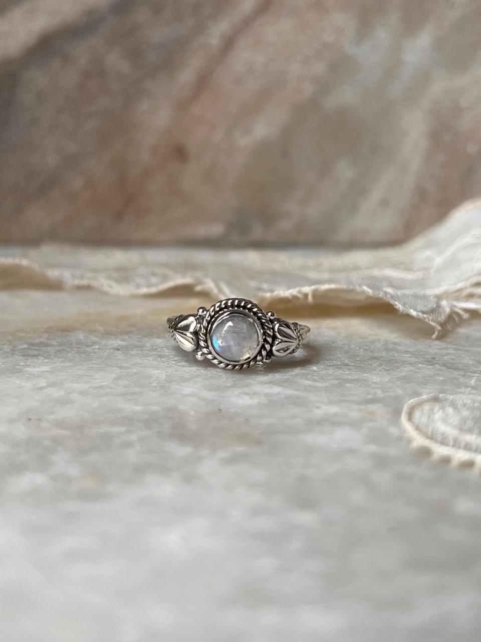 Moonstone Round Boho 925 Sterling Silver Ring