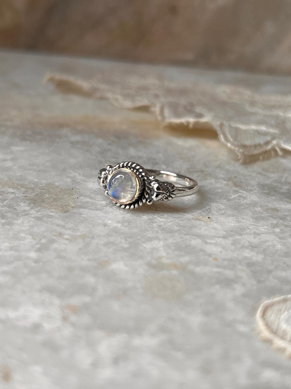 Moonstone Round Boho 925 Sterling Silver Ring
