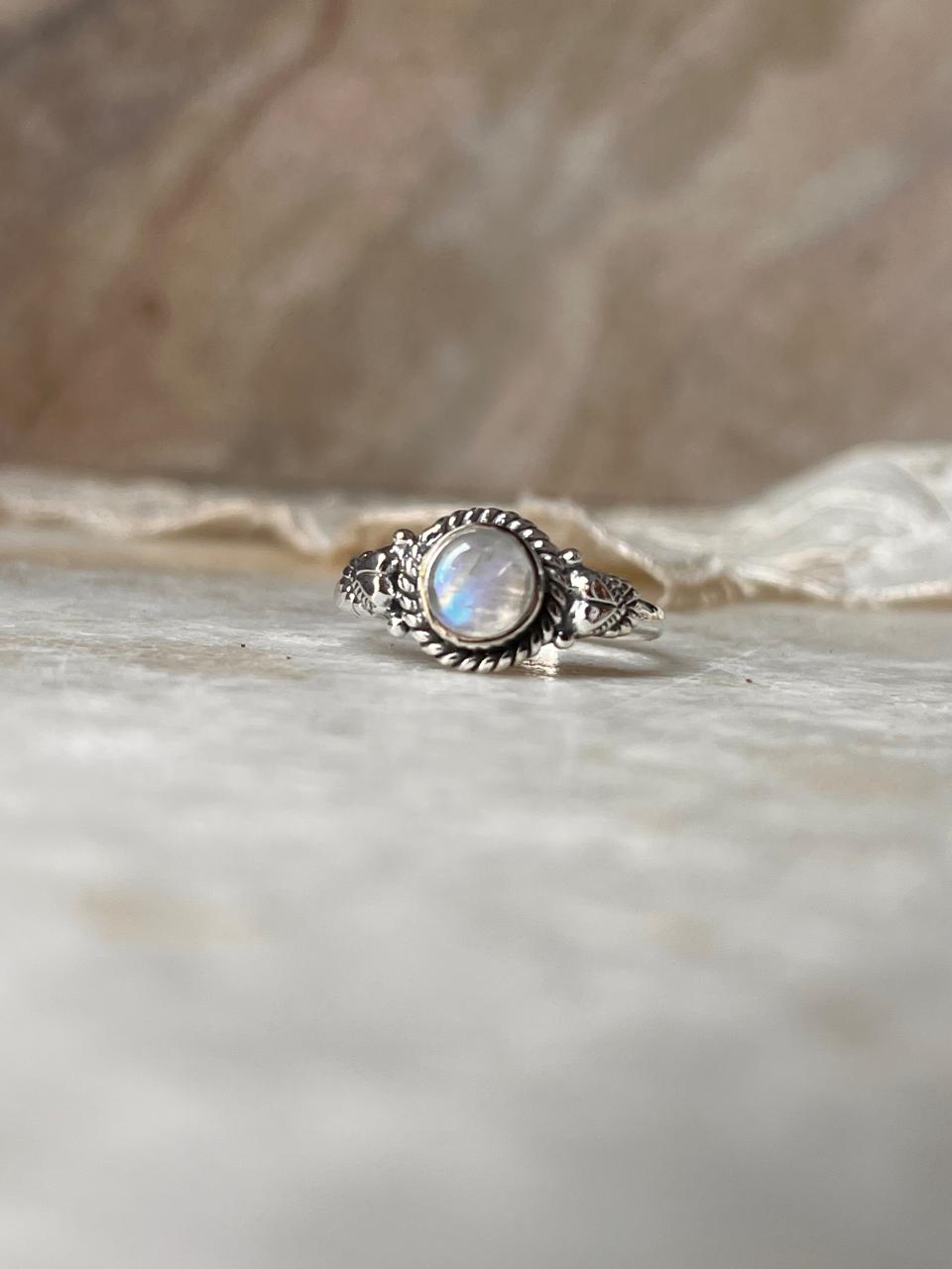 Moonstone Round Boho 925 Sterling Silver Ring