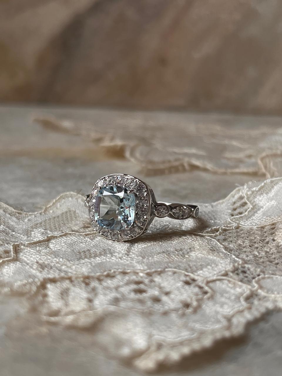 Blue Topaz & White Topaz Cushion Cut Vintage Solitaire 925 Sterling Silver Ring
