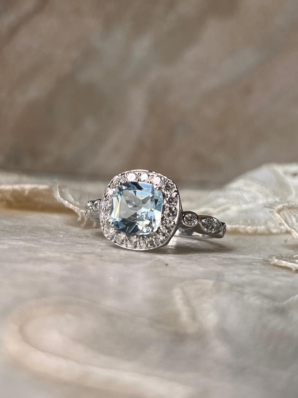 Blue Topaz & White Topaz Cushion Cut Vintage Solitaire 925 Sterling Silver Ring