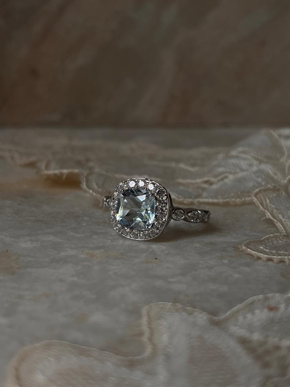 Blue Topaz & White Topaz Cushion Cut Vintage Solitaire 925 Sterling Silver Ring