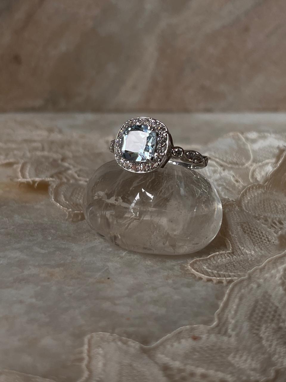 Blue Topaz & White Topaz Cushion Cut Vintage Solitaire 925 Sterling Silver Ring