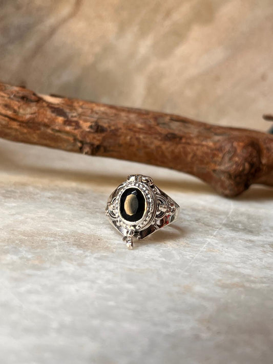 Black Onyx Vintage Storage 925 Sterling Silver Ring