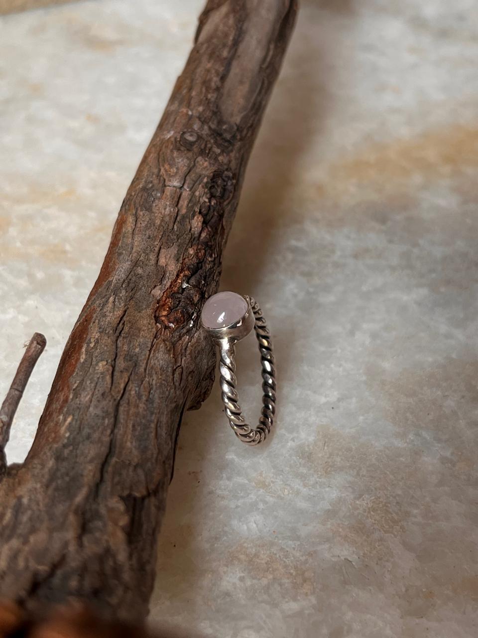 Rose Quartz Rope Band 925 Sterling Silver Ring