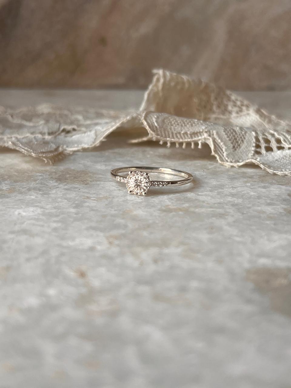 White Topaz Solitaire 925 Sterling Silver Ring