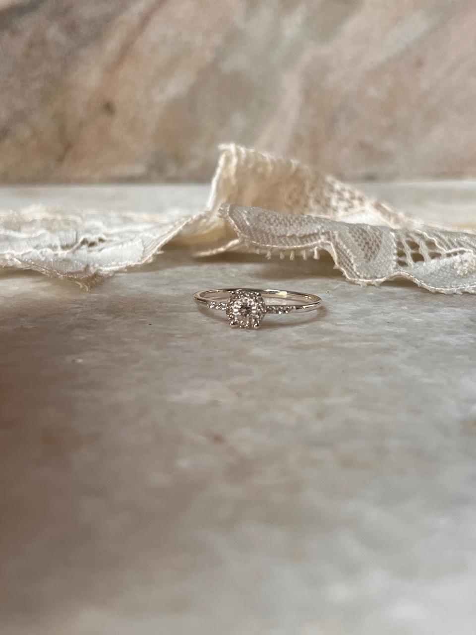 White Topaz Solitaire 925 Sterling Silver Ring