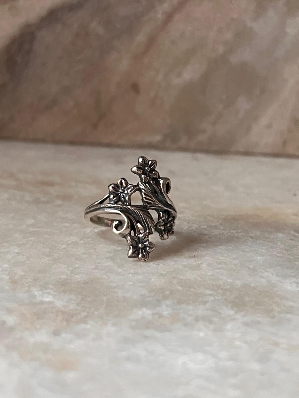 Detailed Forest Vintage 925 Sterling Silver Ring