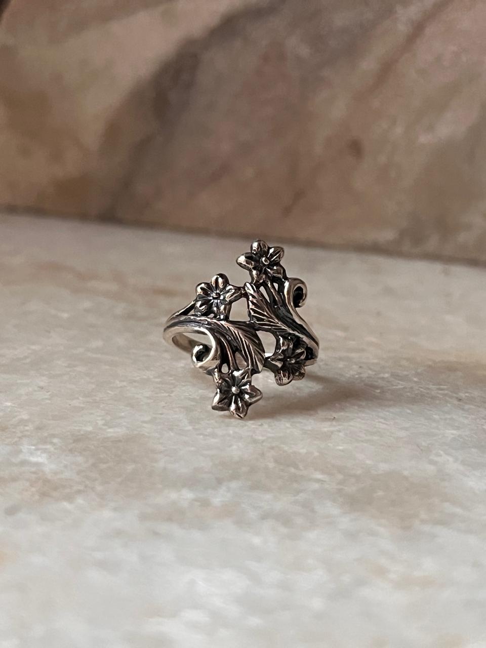Detailed Forest Vintage 925 Sterling Silver Ring
