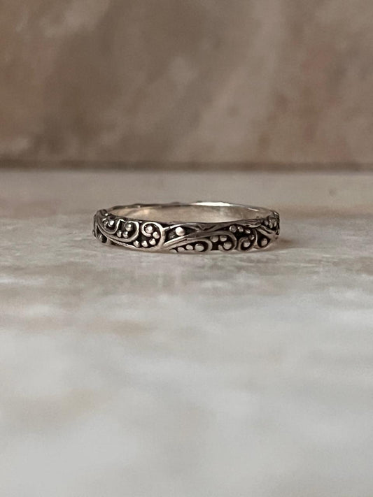 Thin Vintage Motif 925 Sterling Silver Band Ring