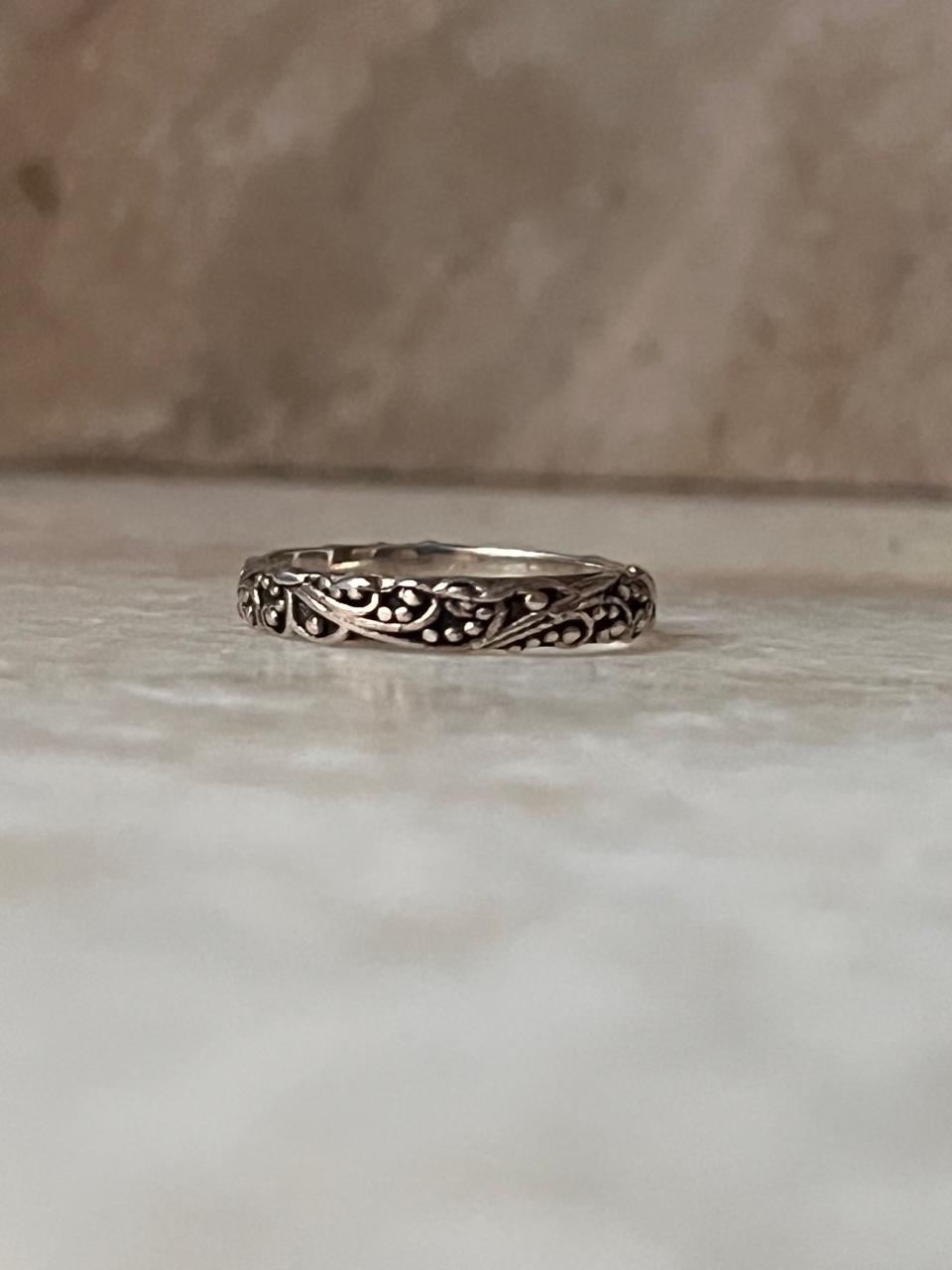 Thin Vintage Motif 925 Sterling Silver Band Ring