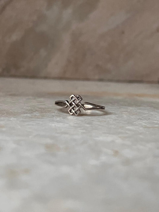 Karma Celtic Knot 925 Sterling Silver Ring