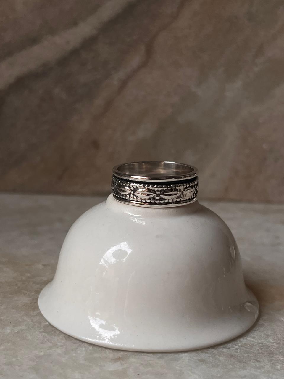 Tribal Rawa Spinner Band 925 Sterling Silver Ring