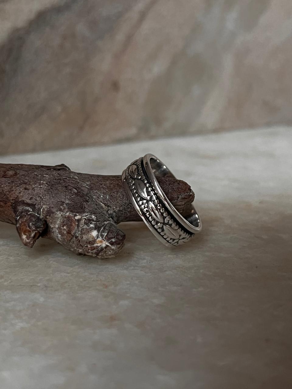 Tribal Rawa Spinner Band 925 Sterling Silver Ring