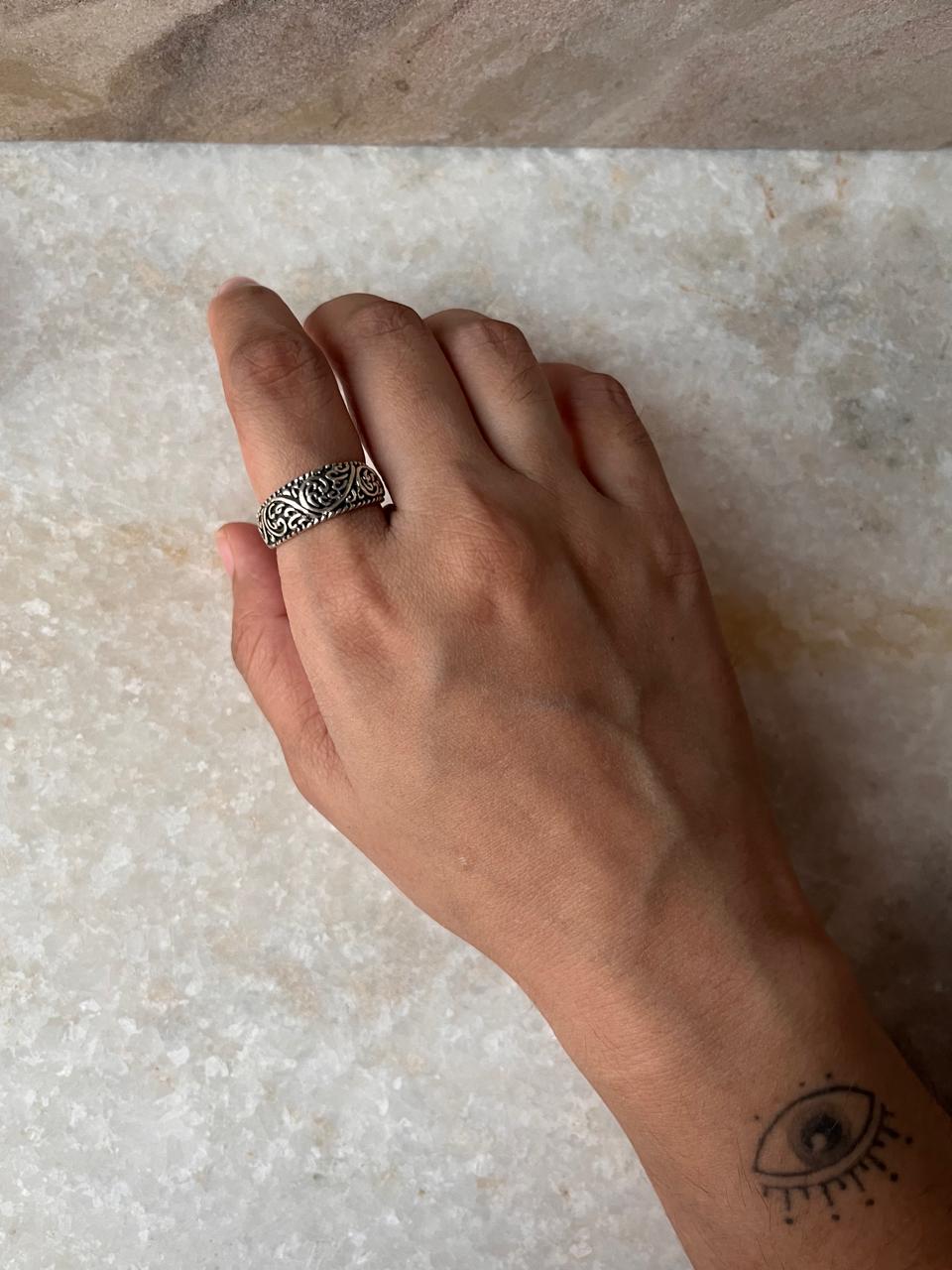 Vintage Motif Thick Band 925 Sterling Silver Ring