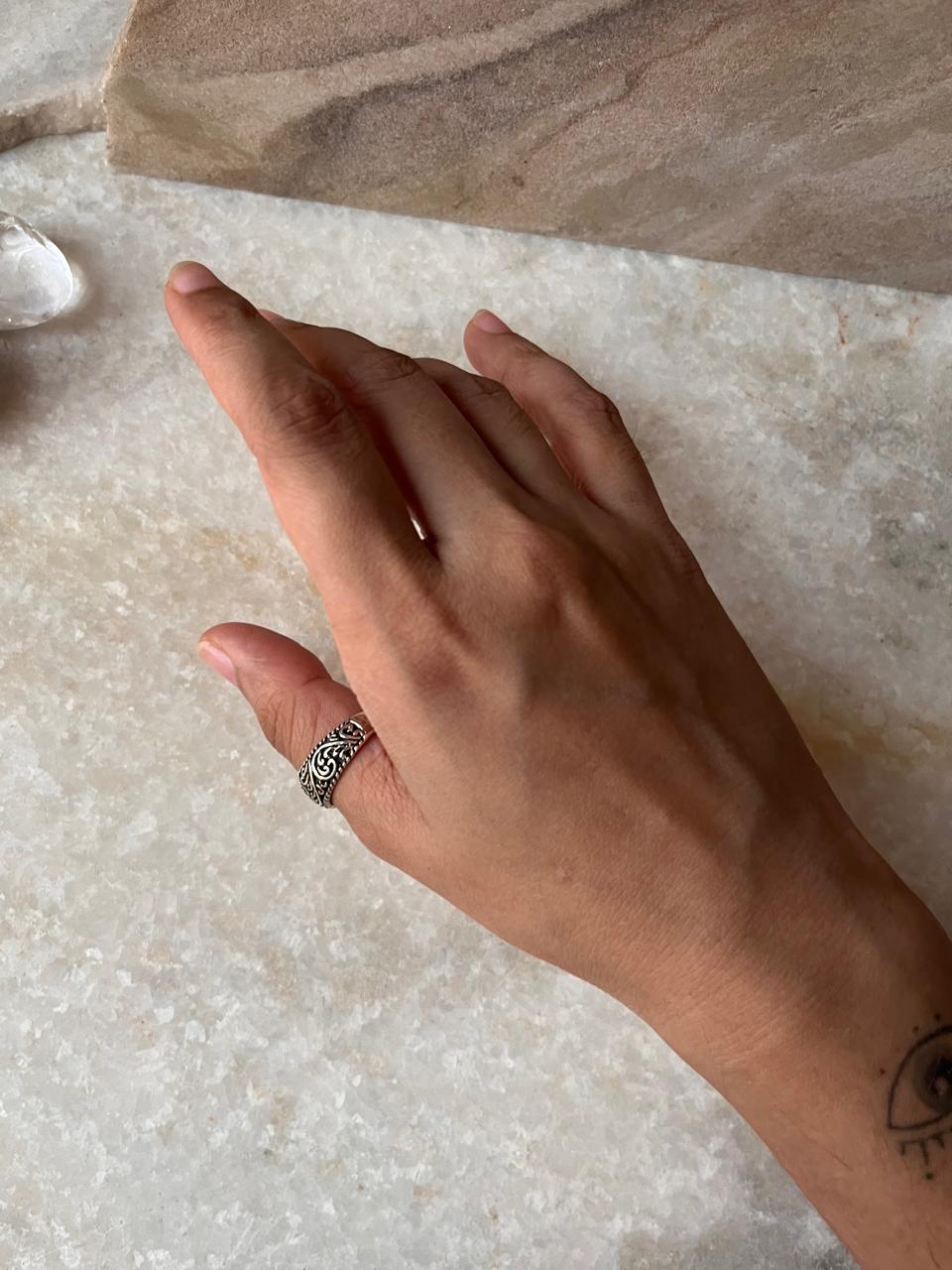 Vintage Motif Thick Band 925 Sterling Silver Ring