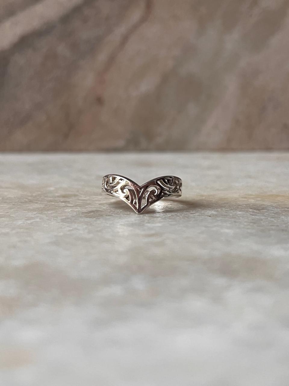 V/ Chevron Vintage Filigree 925 Sterling Silver Ring