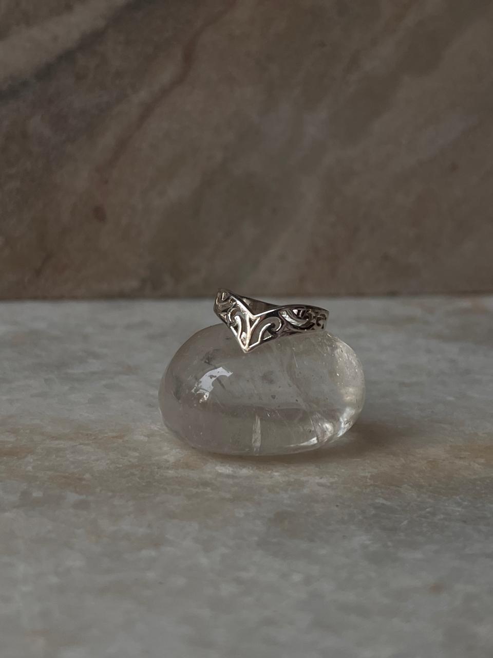 V/ Chevron Vintage Filigree 925 Sterling Silver Ring