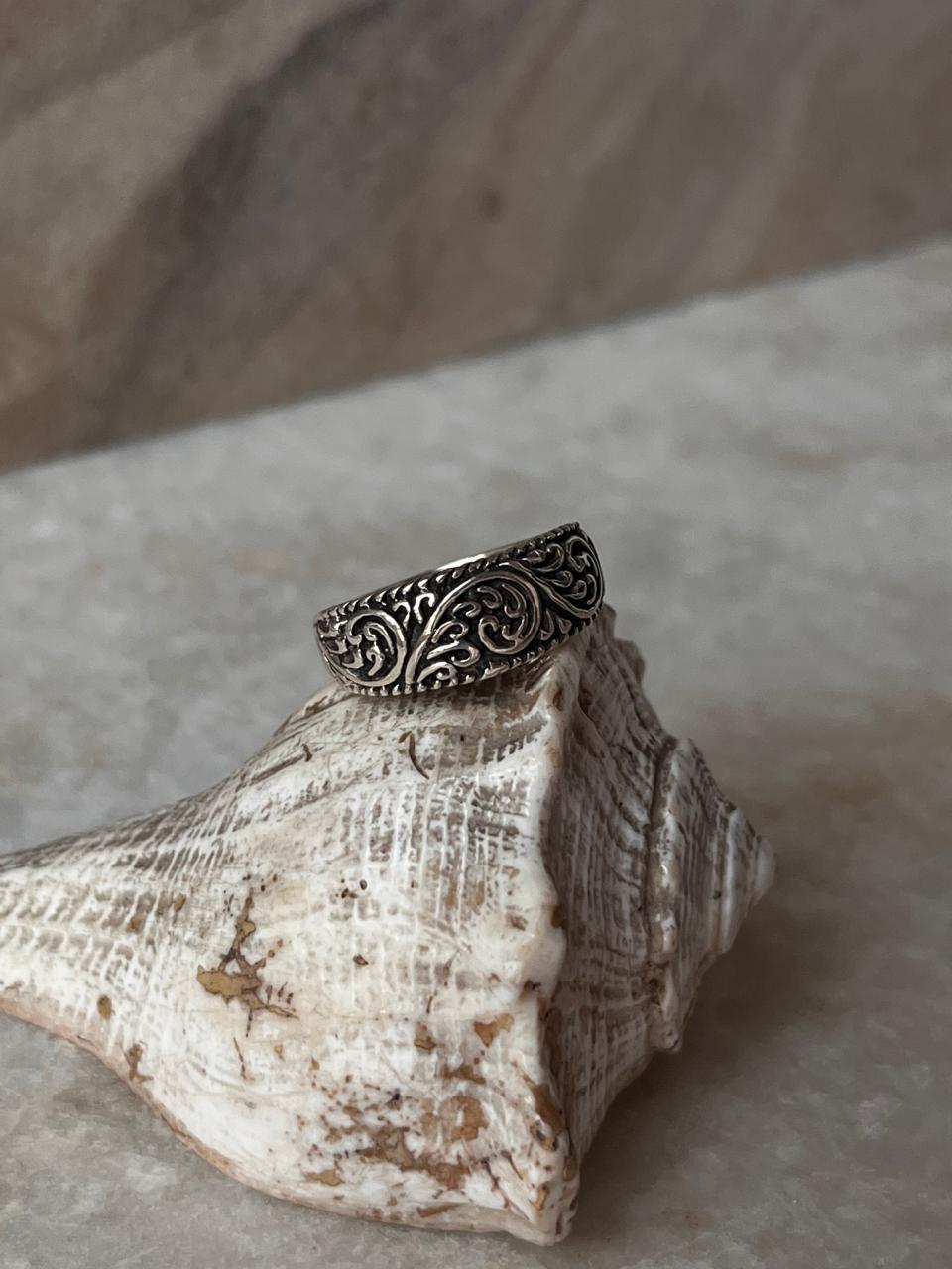 Vintage Motif Thick Band 925 Sterling Silver Ring