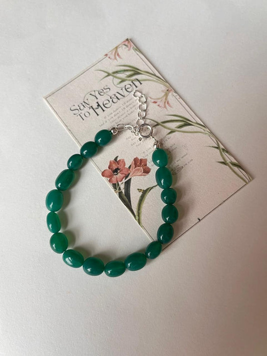 Natural green onyx tumble bracelet in sterling silver 