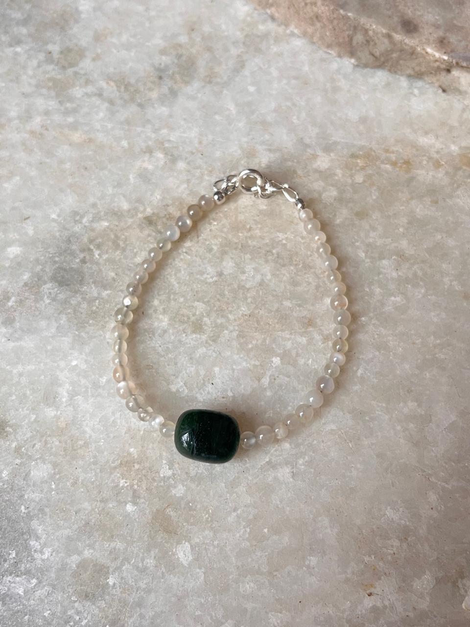 Dark green aventurine and moonstone beaded bracelet  