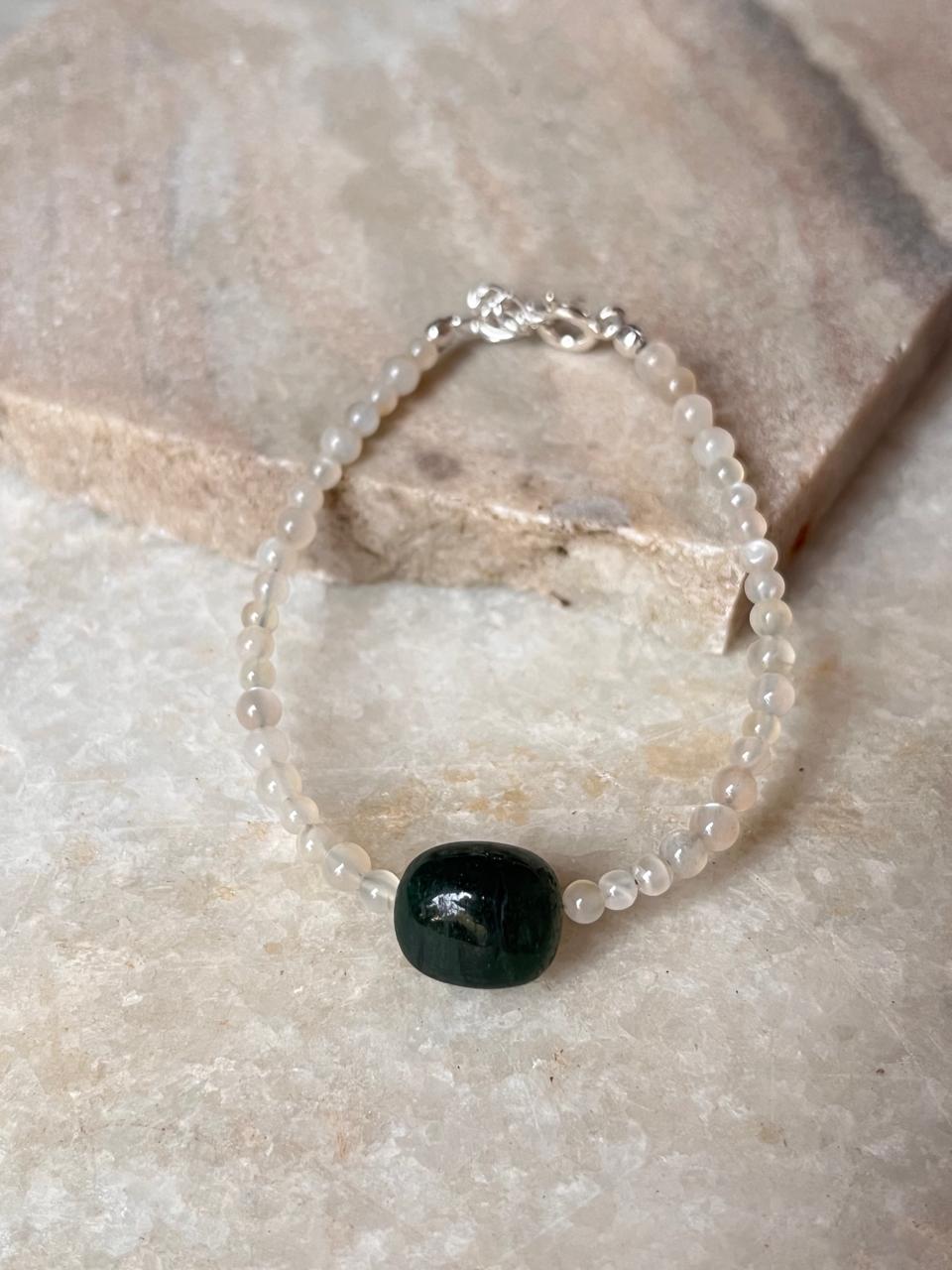 Elegant gemstone bracelet with moonstone and green aventurine  