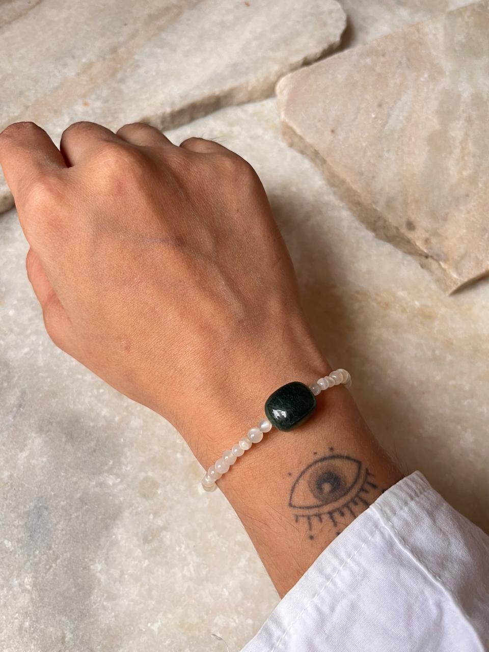  Stackable bracelet with moonstone and aventurine tumbles  