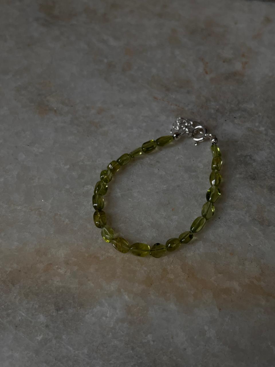 Peridot Oval Crystal 925 Sterling Silver Bracelet
