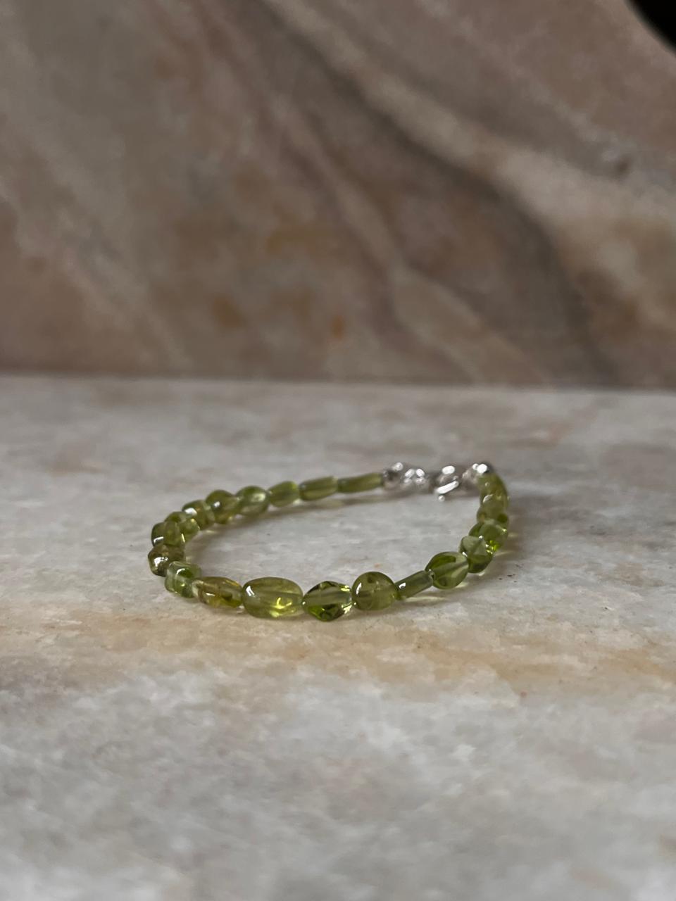 Peridot Oval Crystal 925 Sterling Silver Bracelet