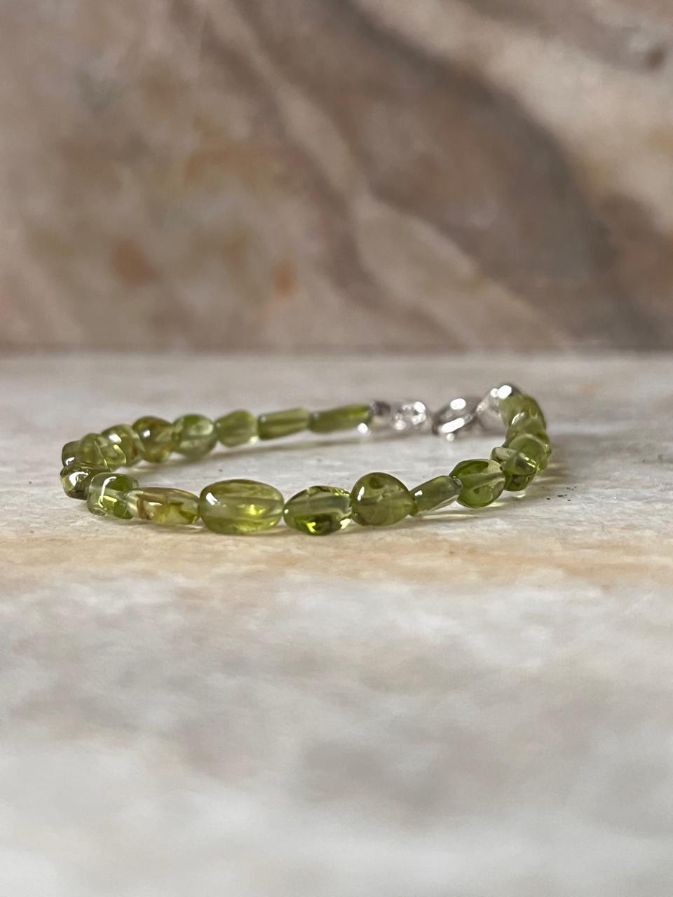 Peridot Oval Crystal 925 Sterling Silver Bracelet