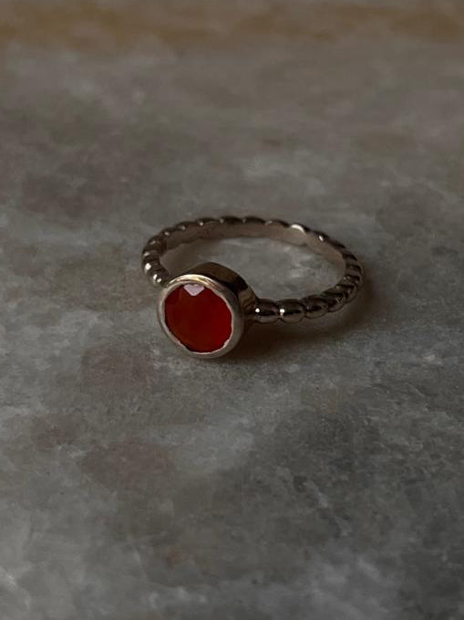 Handmade 925 Sterling Silver ring with carnelian dot design